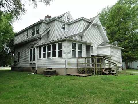 400 E Pierce St, Macomb, IL 61455 photo 4