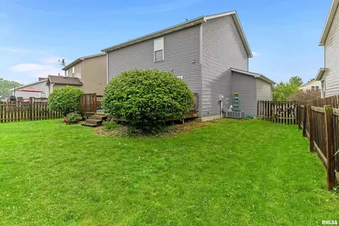 2428 Grey Fox Trl, Bloomington, IL 61705 photo 6