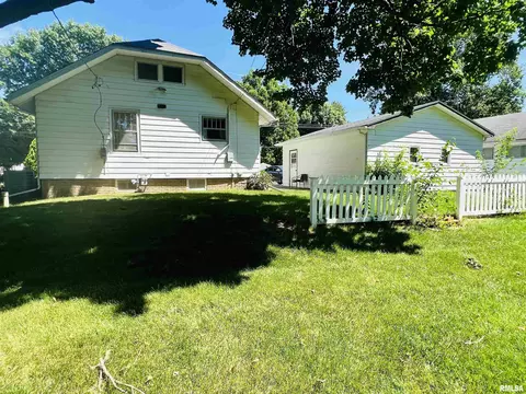 705 E Piper St, Macomb, IL 61455 photo 5