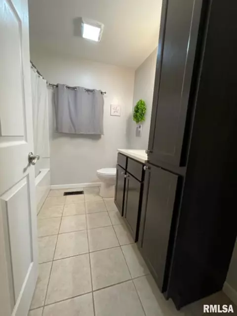 119 S Monroe St, Macomb, IL 61455 photo 15