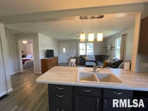 119 S Monroe St, Macomb, IL 61455 photo 6