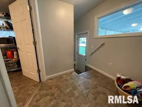 119 S Monroe St, Macomb, IL 61455 photo 18