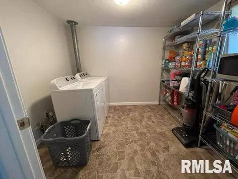 119 S Monroe St, Macomb, IL 61455 photo 16