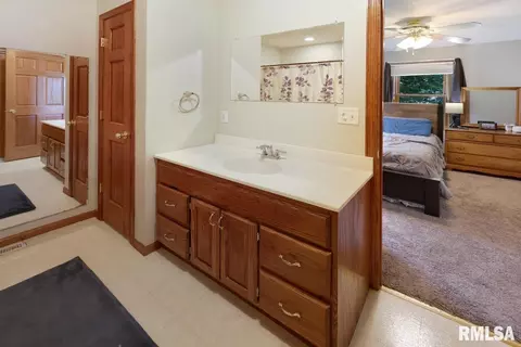 1409 Everett Dr, Pekin, IL 61554 photo 20