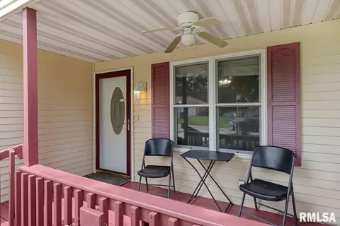 1409 Everett Dr, Pekin, IL 61554 photo 3