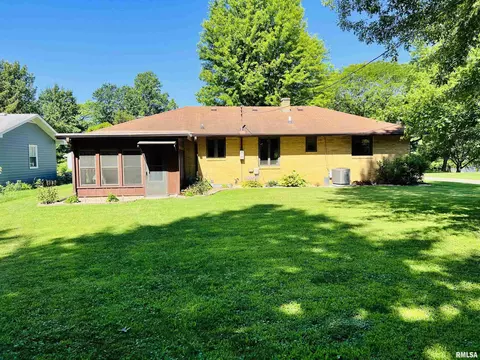 1356 Parkview Dr, Macomb, IL 61455 photo 19