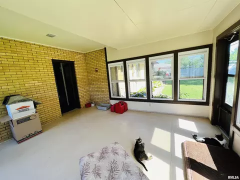 1356 Parkview Dr, Macomb, IL 61455 photo 18