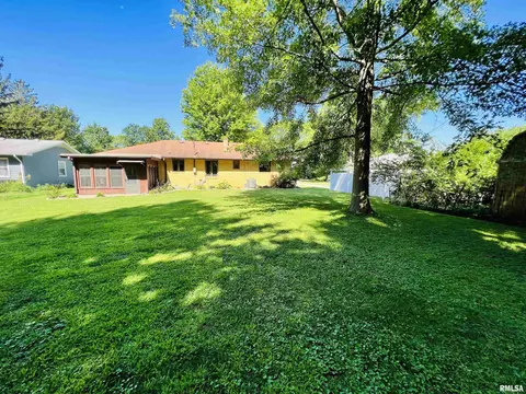 1356 Parkview Dr, Macomb, IL 61455 photo 20