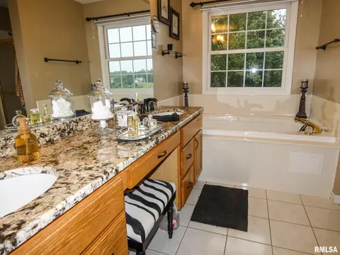 5016 S Diamond Pt, Mapleton, IL 61547 photo 30