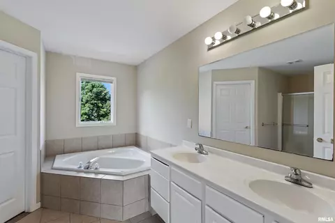 11201 N Daniel Ct, Dunlap, IL 61525 photo 34