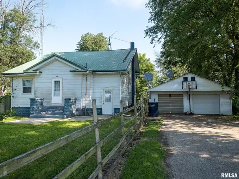 21848 Ryan Rd, Delavan, IL 61734 photo 1