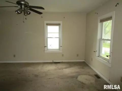 127 E 5th St, Dunfermline, IL 61524 photo 10