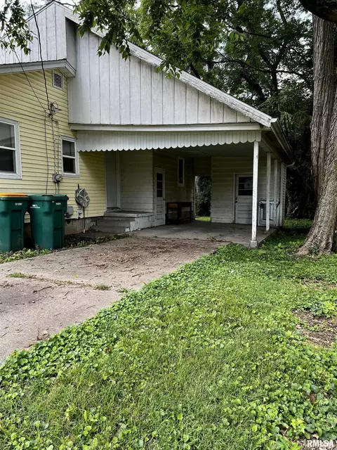 524 N Albert St, Macomb, IL 61455 photo 9