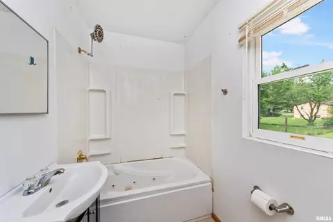 200 Theodore St, Washington, IL 61571 photo 23
