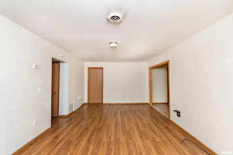 200 Theodore St, Washington, IL 61571 photo 5