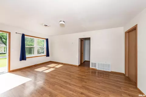 200 Theodore St, Washington, IL 61571 photo 6