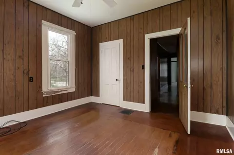 701 W 4th St, Delavan, IL 61734 photo 33