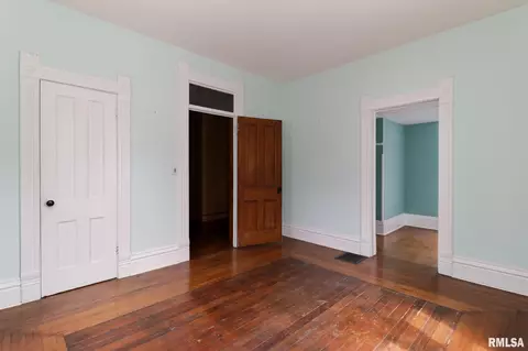 701 W 4th St, Delavan, IL 61734 photo 22