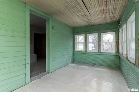 701 W 4th St, Delavan, IL 61734 photo 25