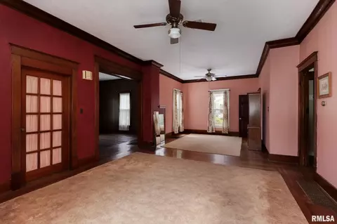 701 W 4th St, Delavan, IL 61734 photo 12