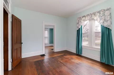 701 W 4th St, Delavan, IL 61734 photo 21