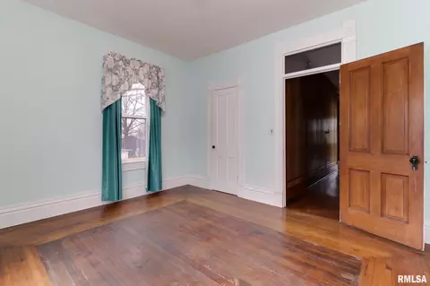701 W 4th St, Delavan, IL 61734 photo 18