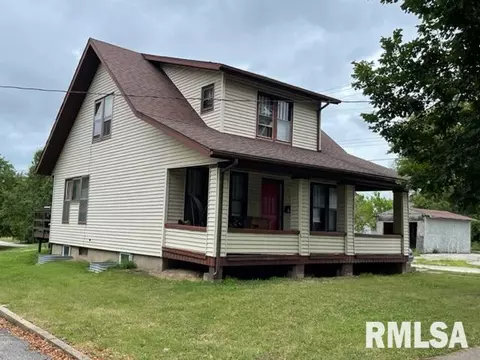 122 W Pierce St, Macomb, IL 61455 photo 1