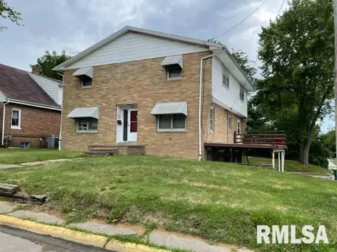 730 N Charles St, Macomb, IL 61455 photo 2