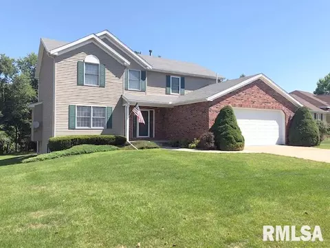 1203 E Juniper St, Canton, IL 61520 photo 1