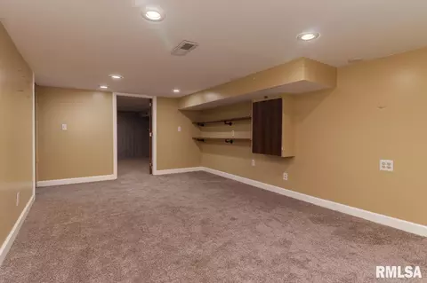 504 Spring St, Washington, IL 61571 photo 24