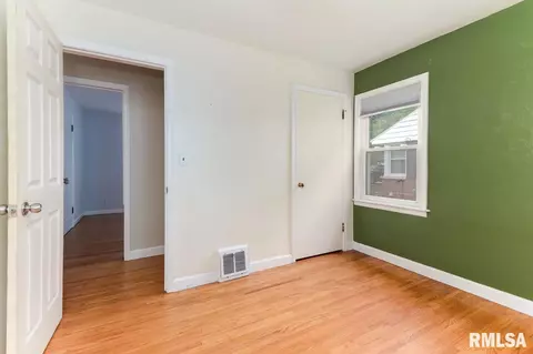 504 Spring St, Washington, IL 61571 photo 12