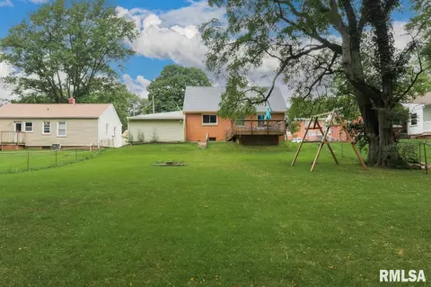 504 Spring St, Washington, IL 61571 photo 6