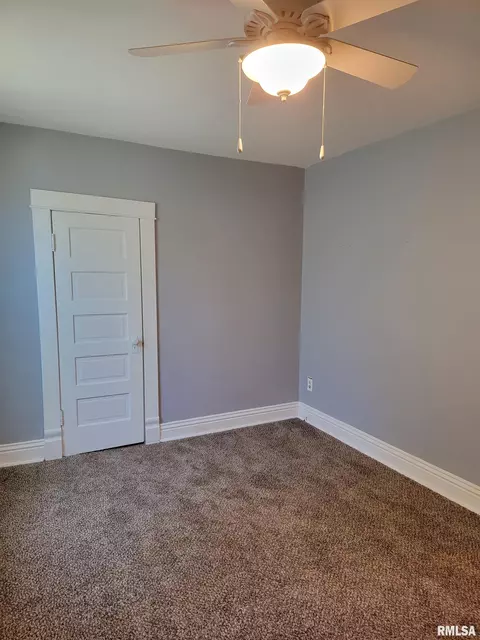 1027 E Chestnut St, Canton, IL 61520 photo 23