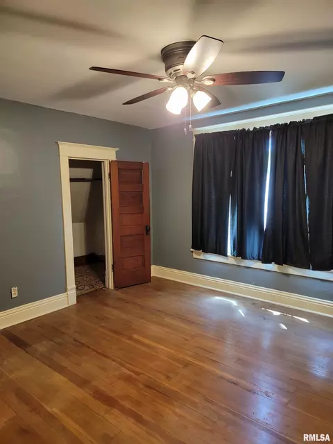 1027 E Chestnut St, Canton, IL 61520 photo 28