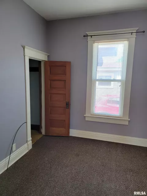1027 E Chestnut St, Canton, IL 61520 photo 32