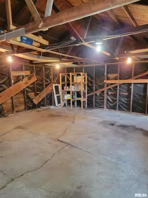 1027 E Chestnut St, Canton, IL 61520 photo 46
