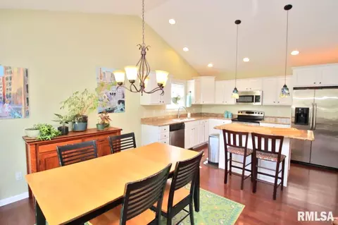 1413 Willow Dr, Washington, IL 61571 photo 10
