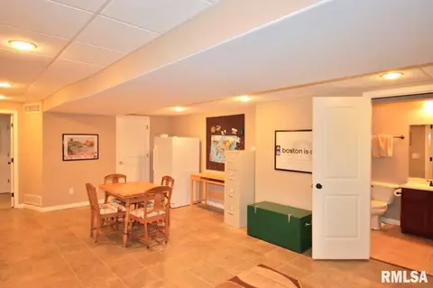 1413 Willow Dr, Washington, IL 61571 photo 30