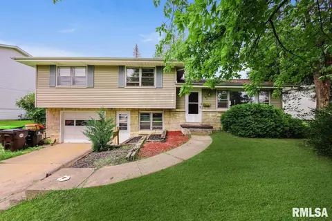 503 Devonshire Rd, Washington, IL 61571 photo 1