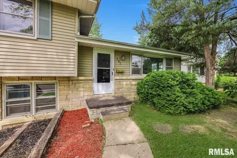 503 Devonshire Rd, Washington, IL 61571 photo 2