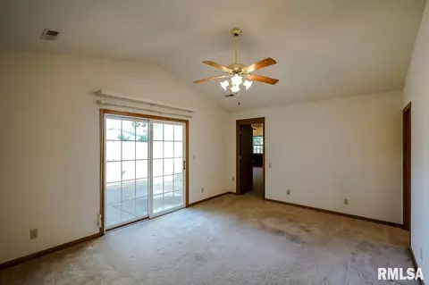 4603 W Pendleton Pl, Peoria, IL 61615 photo 15