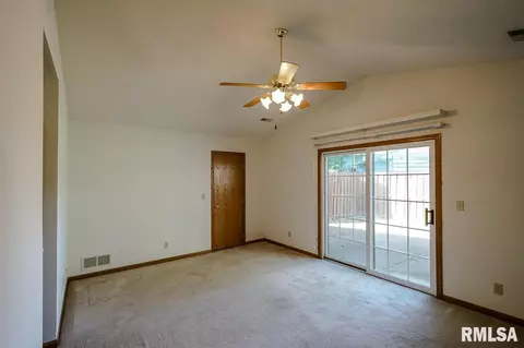 4603 W Pendleton Pl, Peoria, IL 61615 photo 19