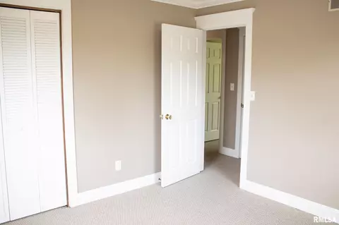 804 Curtis Ct, Eureka, IL 61530 photo 44