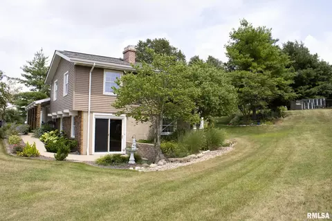 804 Curtis Ct, Eureka, IL 61530 photo 7