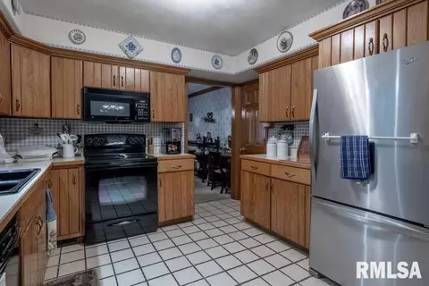 308 E Tyler St, Morton, IL 61550 photo 40