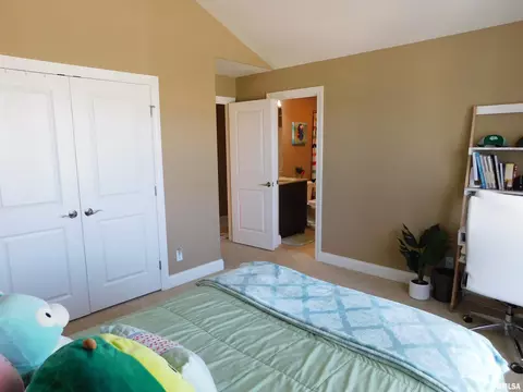 619 S Copperpoint Dr, Dunlap, IL 61525 photo 24