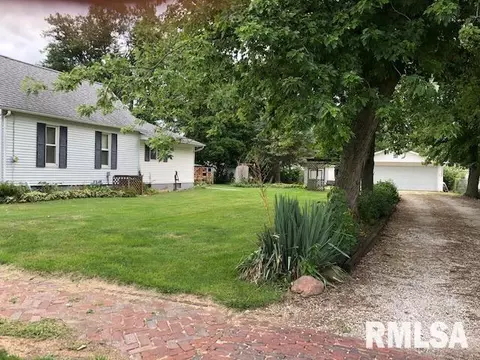 834 E Chestnut St, Canton, IL 61520 photo 24