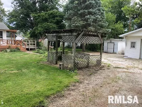 834 E Chestnut St, Canton, IL 61520 photo 26