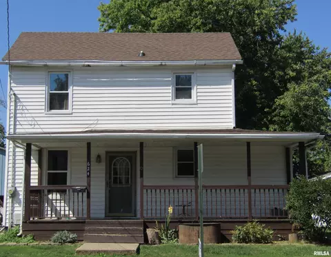 624 S 1st Ave, Canton, IL 61520