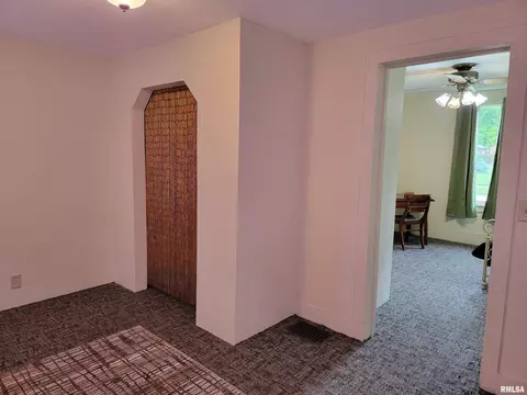 320 Cass Pl, Canton, IL 61520 photo 17